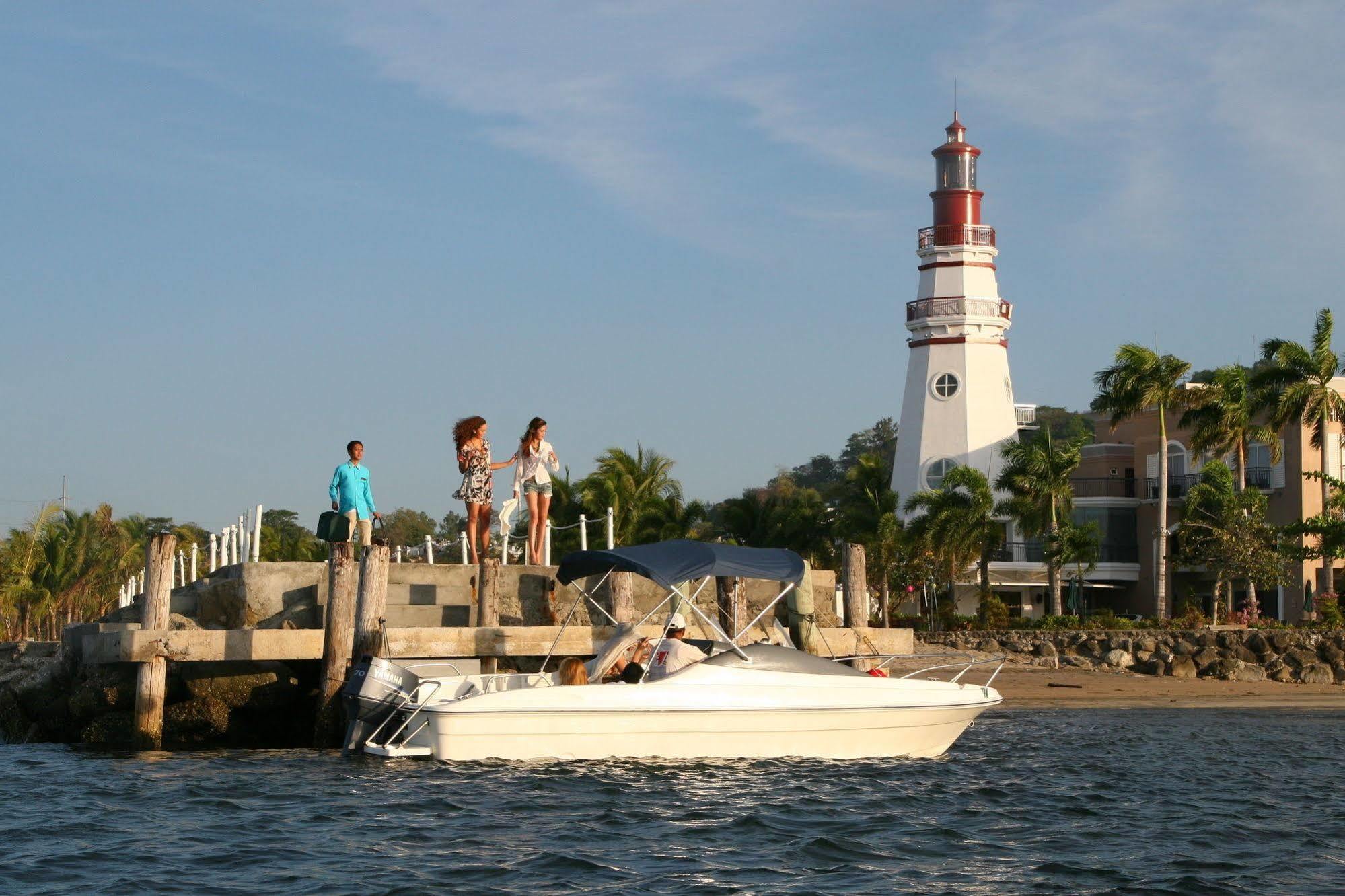 The Lighthouse Marina Resort Olongapo Eksteriør billede