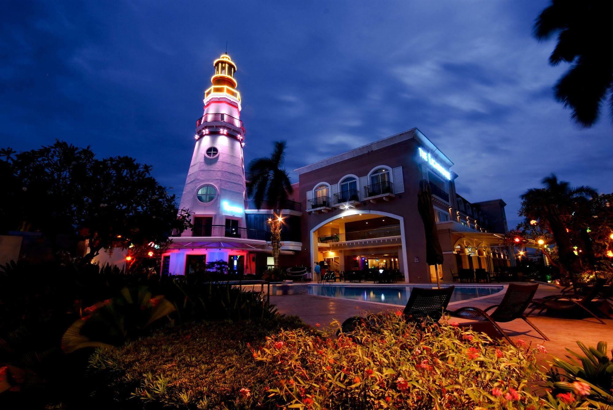 The Lighthouse Marina Resort Olongapo Eksteriør billede