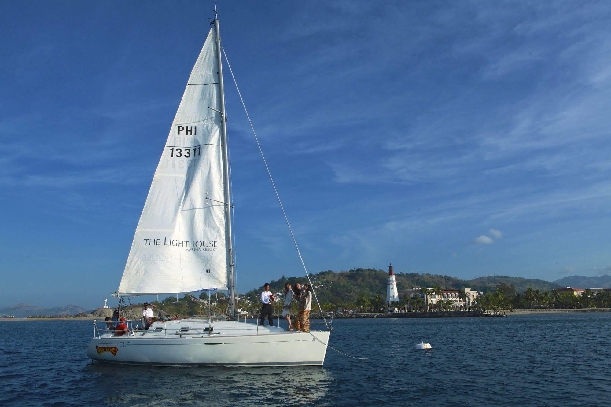 The Lighthouse Marina Resort Olongapo Eksteriør billede